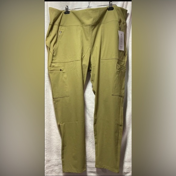 Athleta Pants - ATHLETA Headlands Hybrid Cargo Tight Pants Plus 26 (3X) NWT! Stock Photos At End